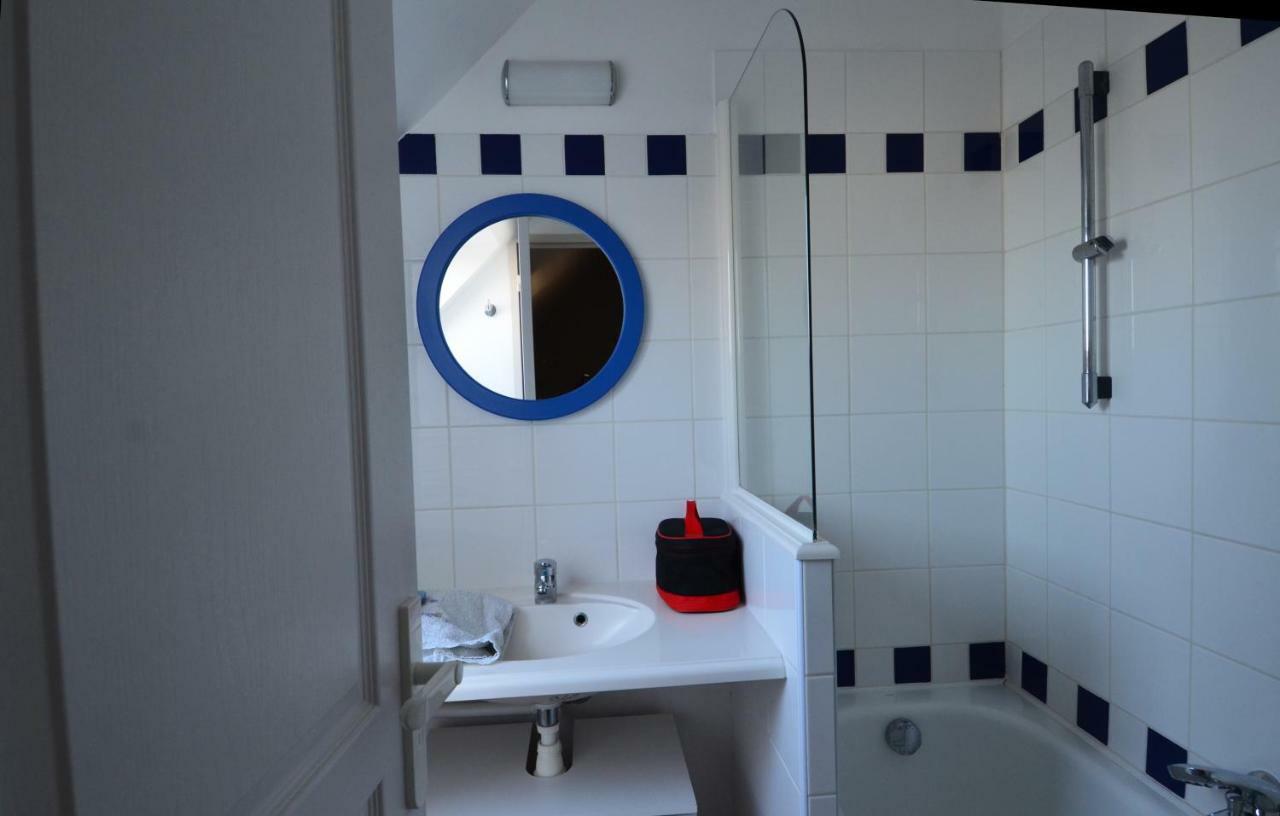 Vacances A L Ocean - T4 Grand Balcon Tout Confort - Wifi Et Parking Gratuits - Mer Plage Piscine A Environ 25 M - Centre Ville, Tous Commerces, Marche, Et Port A 10 Minutes A Pied En Longeant La Mer Ле-Гильвинек Экстерьер фото