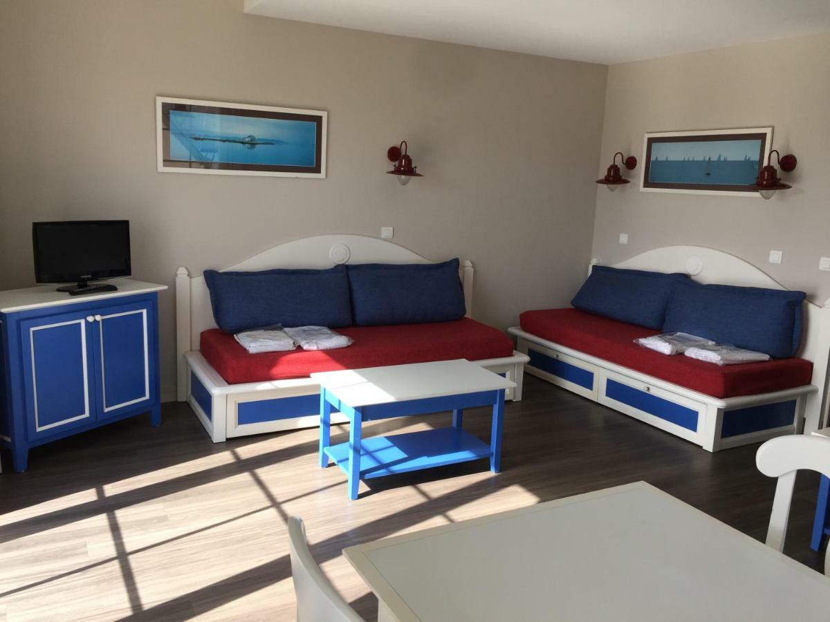 Vacances A L Ocean - T4 Grand Balcon Tout Confort - Wifi Et Parking Gratuits - Mer Plage Piscine A Environ 25 M - Centre Ville, Tous Commerces, Marche, Et Port A 10 Minutes A Pied En Longeant La Mer Ле-Гильвинек Экстерьер фото